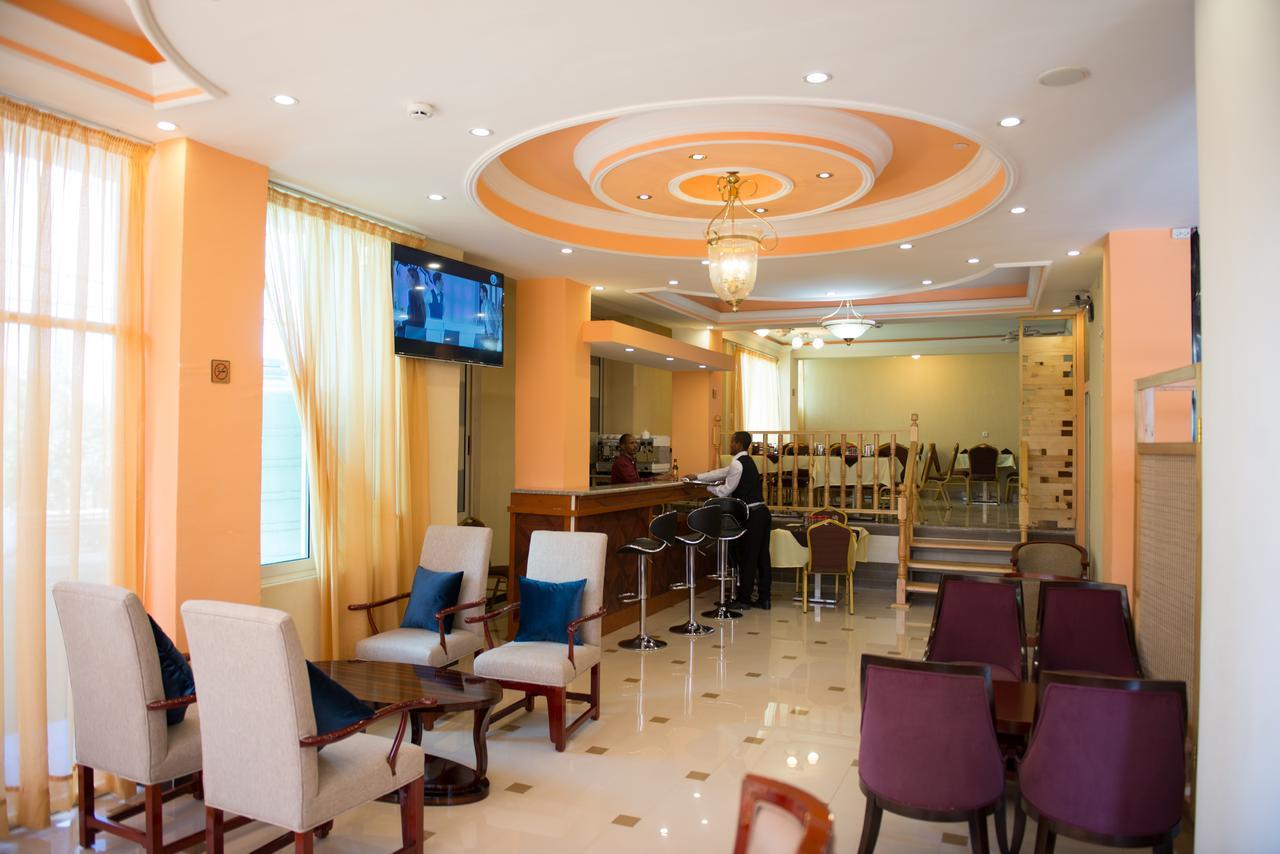 C Fun Addis Hotel Esterno foto