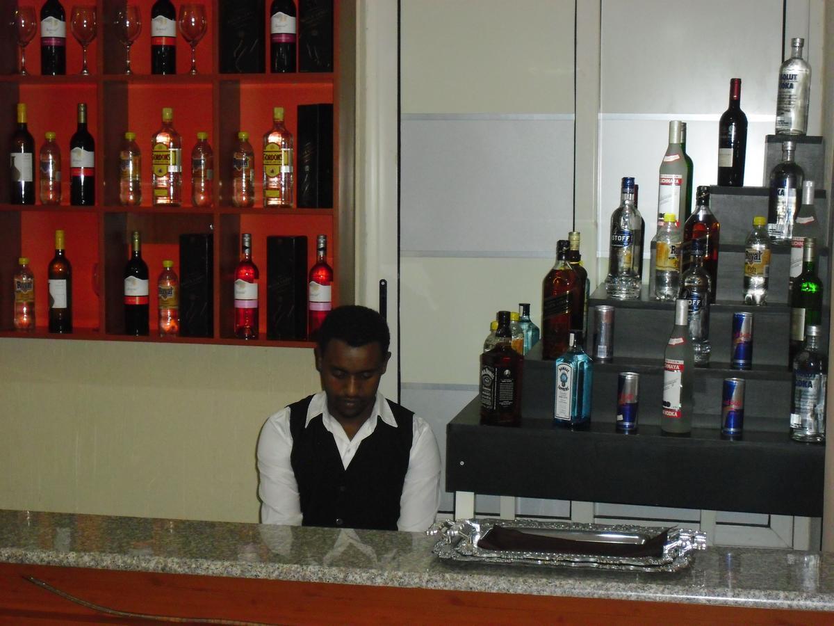 C Fun Addis Hotel Esterno foto